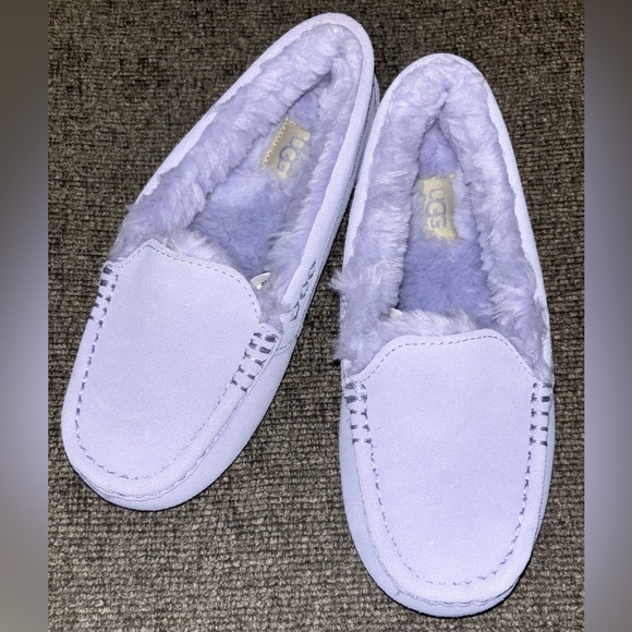 Lilac UGG Ansley Slipper - Picture 1 of 6